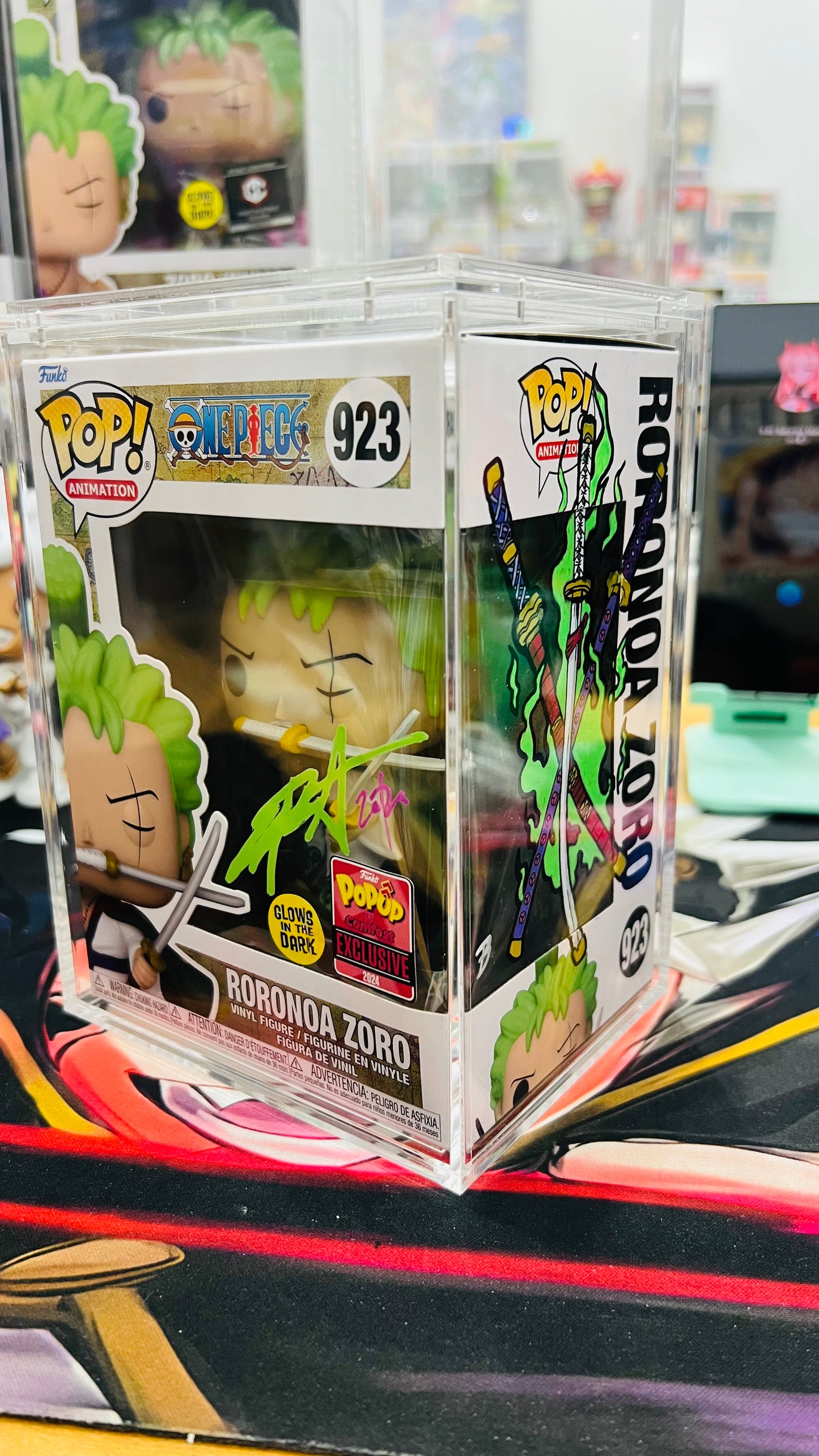 One piece : Roronoa Zoro Wano Series - Sign by EVA with Art Sketch ( Popup - UAE Comfest 2024 Exclusives) Glow in the Dark with Magnetic Hardstack